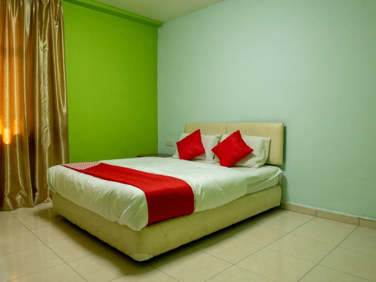 โอโย 434 มาร์เบลลา โฮเต็ล Hotel ยะโฮร์บาห์รู ภายนอก รูปภาพ