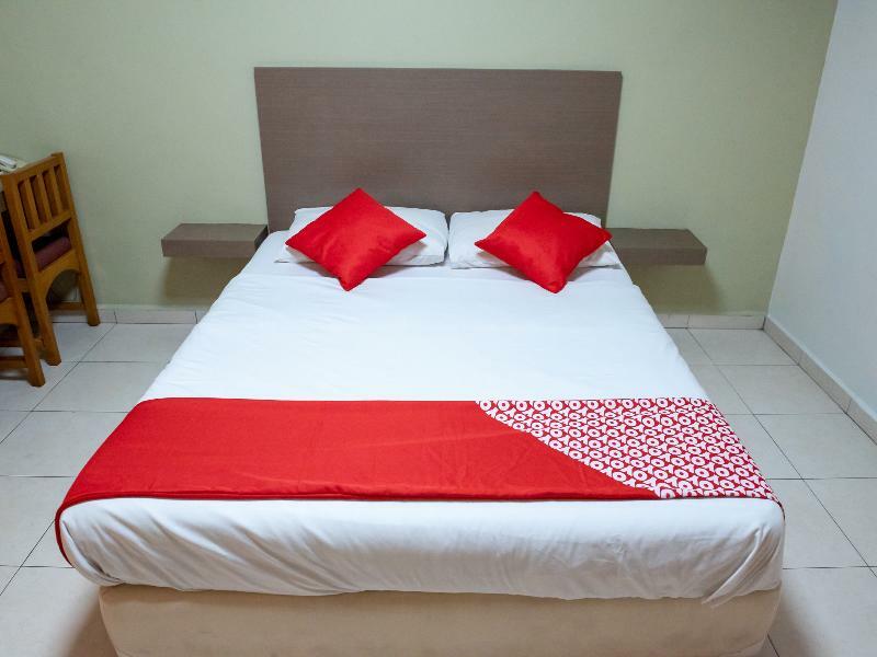 โอโย 434 มาร์เบลลา โฮเต็ล Hotel ยะโฮร์บาห์รู ภายนอก รูปภาพ