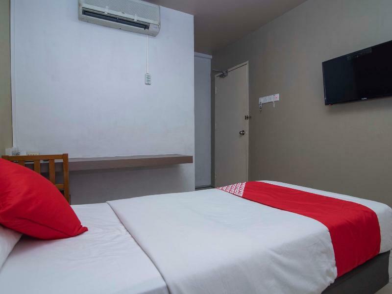 โอโย 434 มาร์เบลลา โฮเต็ล Hotel ยะโฮร์บาห์รู ภายนอก รูปภาพ