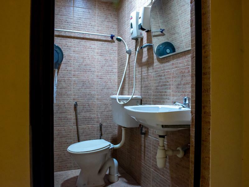 โอโย 434 มาร์เบลลา โฮเต็ล Hotel ยะโฮร์บาห์รู ภายนอก รูปภาพ